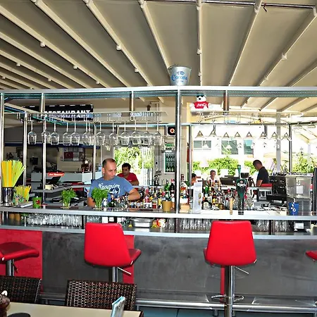 Ceren Family Hotel apartamentowy 3*