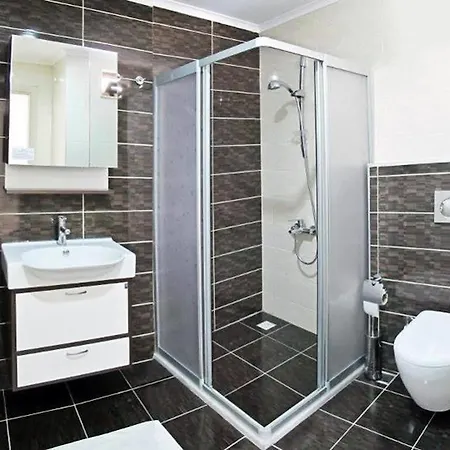 Ceren Family Hotel apartamentowy 3*