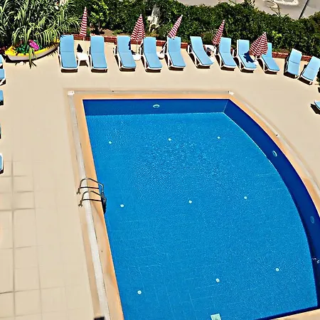 Ceren Family Suit