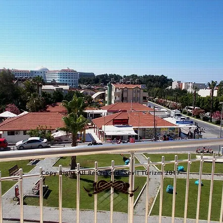 Aparthotel Ceren Family Suit Side