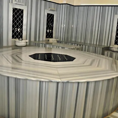 Aparthotel Ceren Family Suit 3*